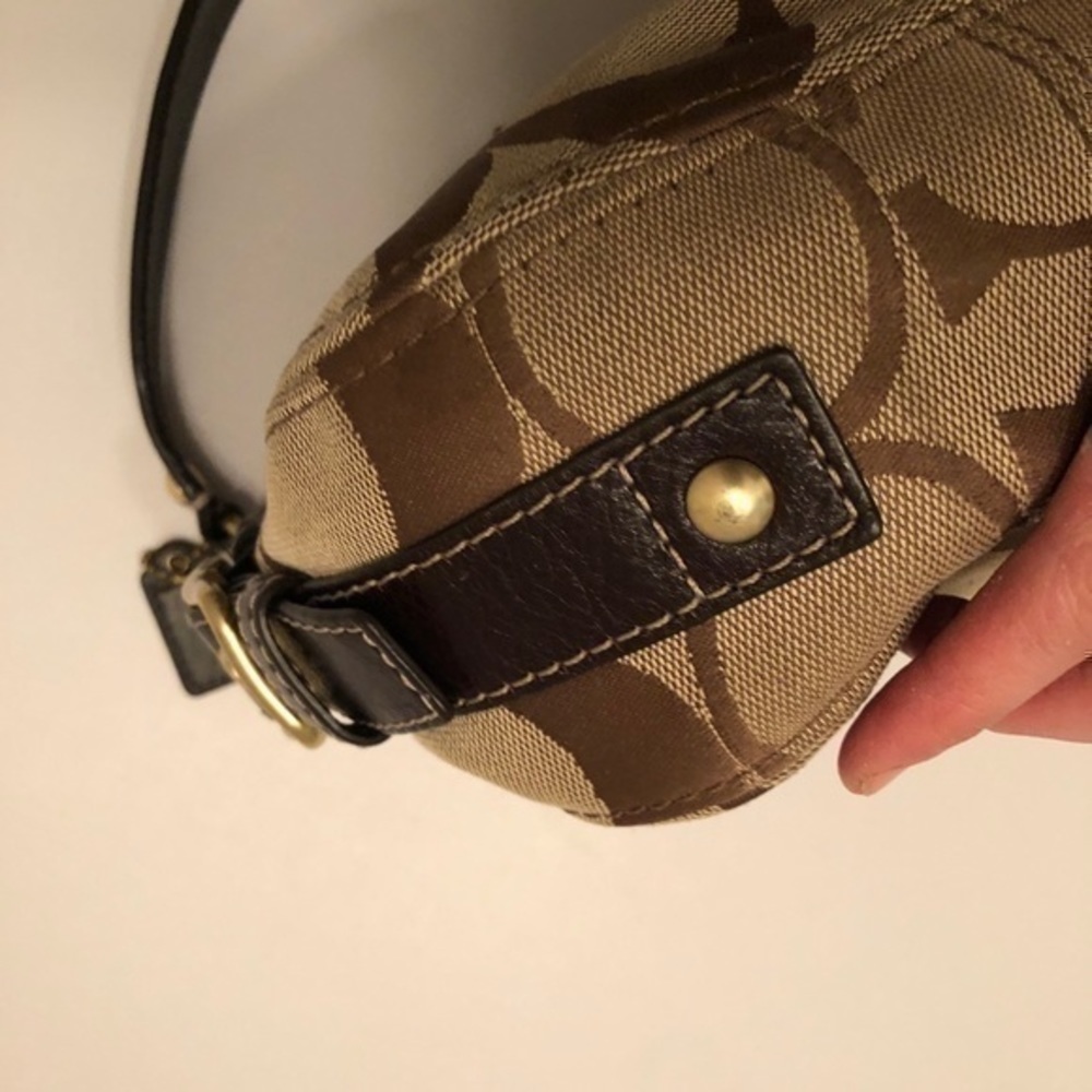 Coach brown leather jacquard signature mini bag - Picture 4 of 14